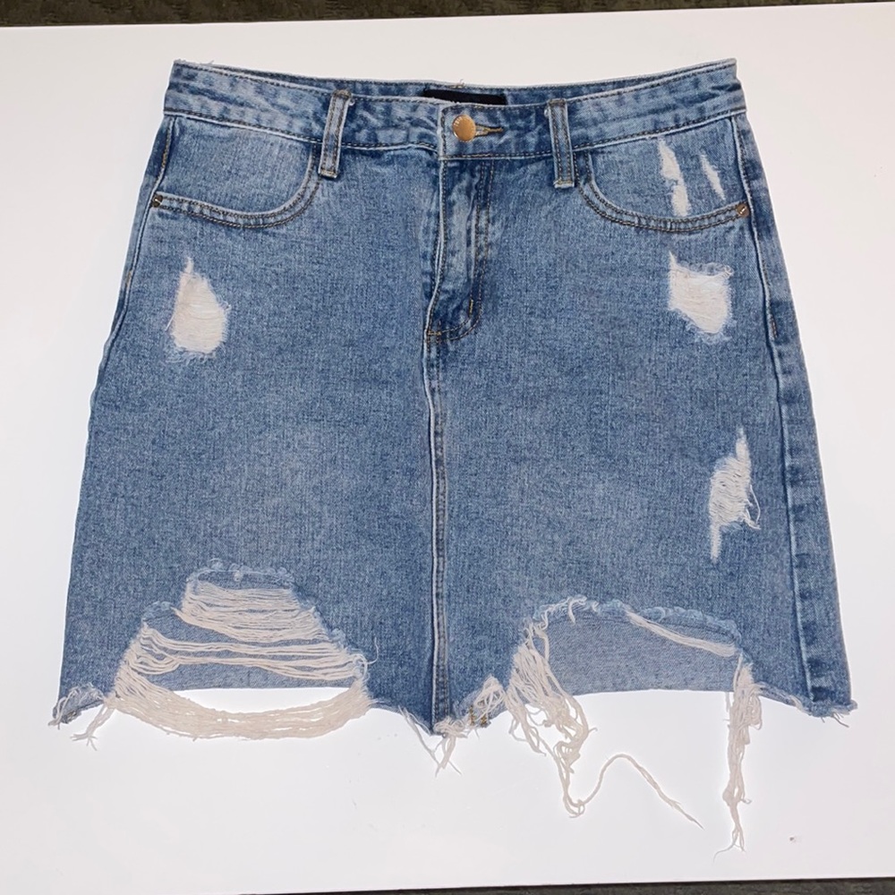 💖Bundle It!💖 Distressed Fashion Nova Jean Skirt